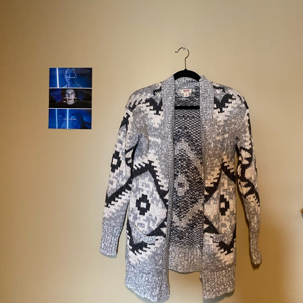 🐆Gray patterned mossimo cardigan🐆